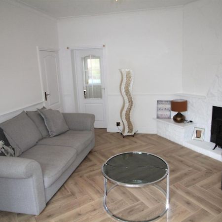 Whitley Bay - Sleeps 6 - Refurbished Throughout - Fast Wifi - Dogs Welcome Extérieur photo