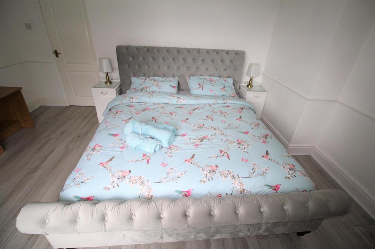 Whitley Bay - Sleeps 6 - Refurbished Throughout - Fast Wifi - Dogs Welcome Extérieur photo