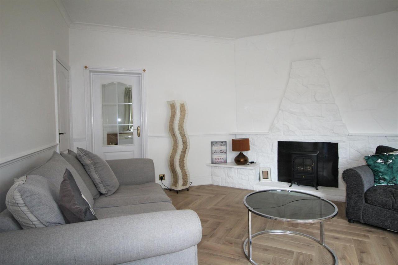 Whitley Bay - Sleeps 6 - Refurbished Throughout - Fast Wifi - Dogs Welcome Extérieur photo